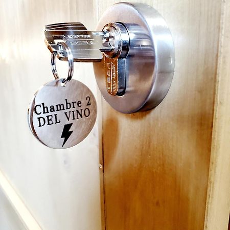 Del Vino Bar A Vin & Guitares Appartement Sauna Terrasse Garage Orchamps-Vennes エクステリア 写真